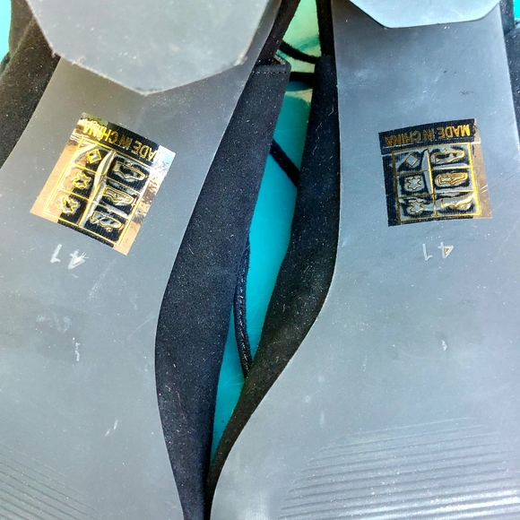 Senso black suede octagonal-heeled laced gladiatior sandal, EU41, NWT - Picture 14 of 16